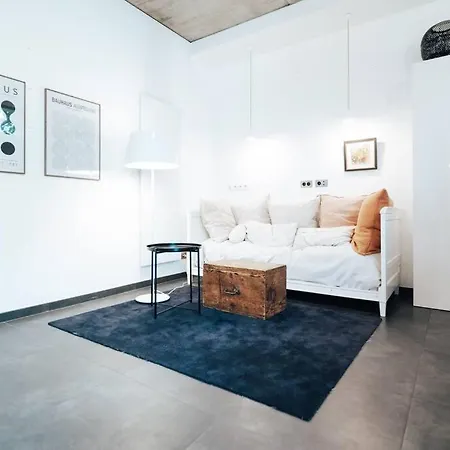 Charmant Loft Atypique Au Style Industriel Апартаменты *